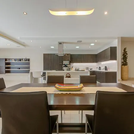 Blue Harbour, Marina View 2 Bedroom Apartment *