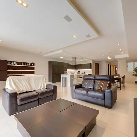 Blue Harbour, Marina View 2 Bedroom *