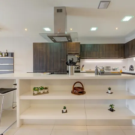 Ta' Xbiex Seafront Luxury 2brm Apartament Ta Xbiex